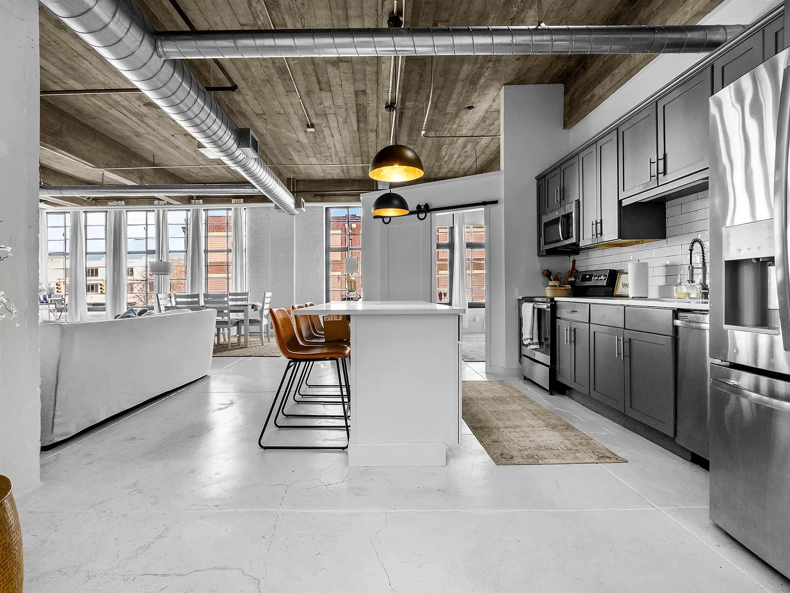 2 bed, 2.0 bath, $2,850 — Photo 4