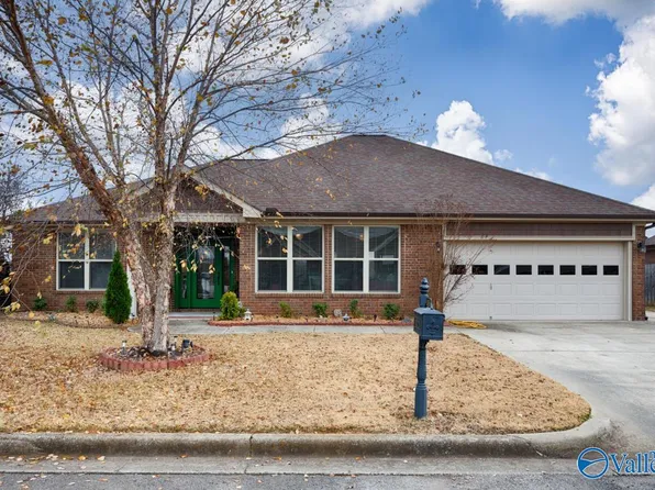 15814 Landview Ln, Athens, AL 35613