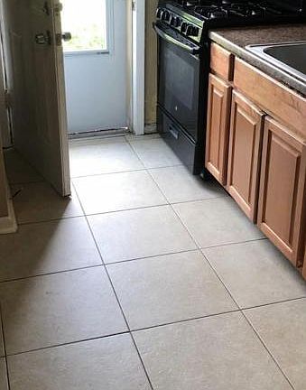 4th image of 418 Wagner St