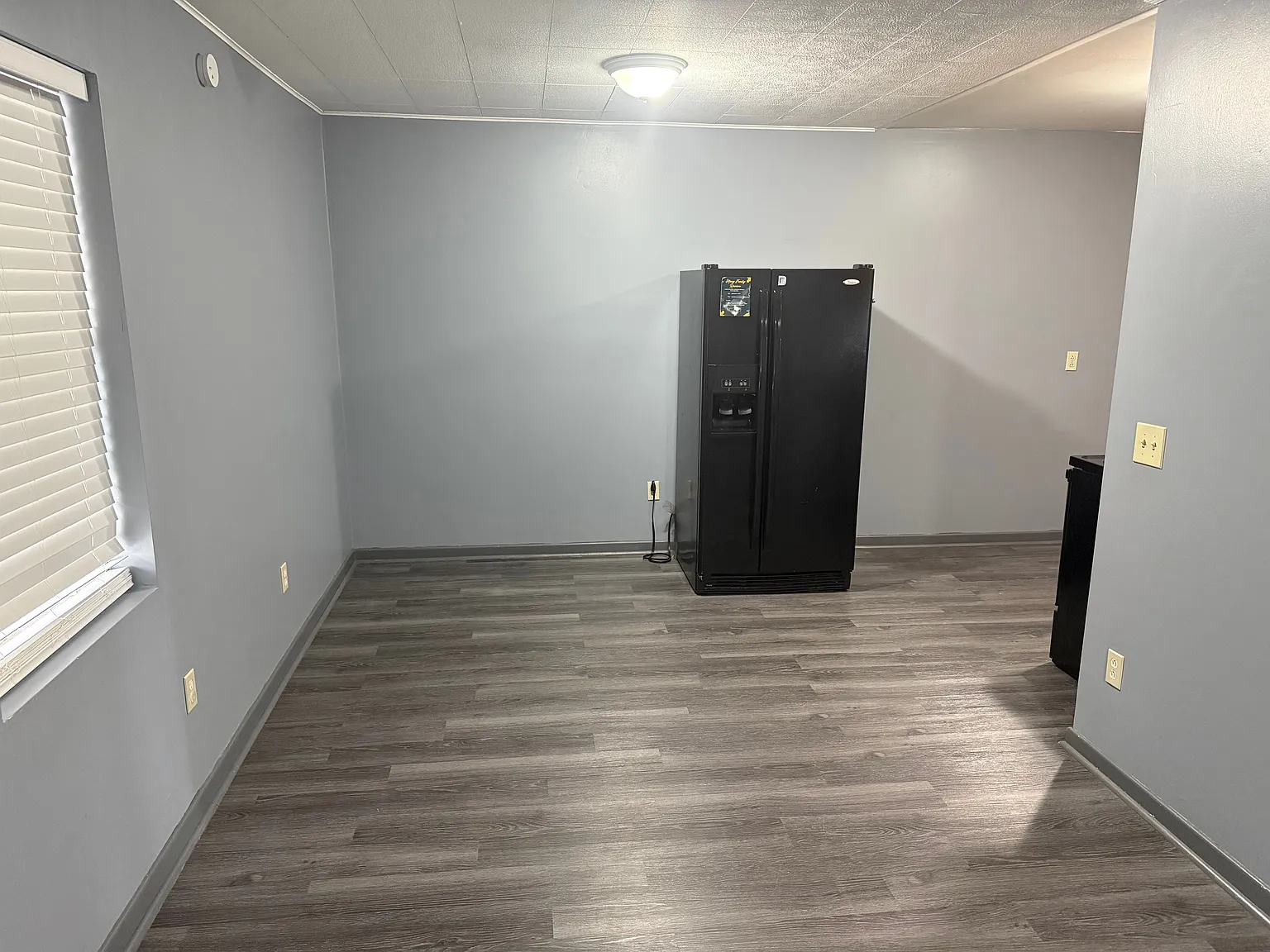 2 bed, 1000 sqft, $1,100 — Photo 3