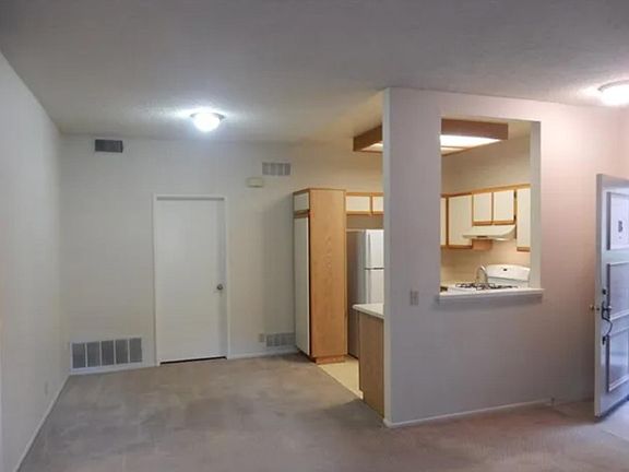 3rd image of 7125 Woodlake Ave Unit B