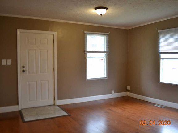 3rd image of 2028 Bernhurst Dr