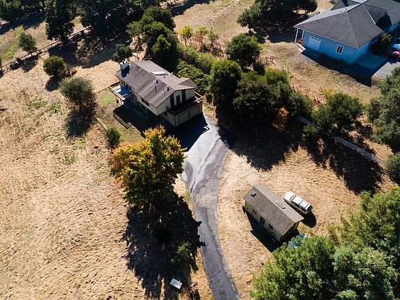 2nd image of 801 Gossage Ave
