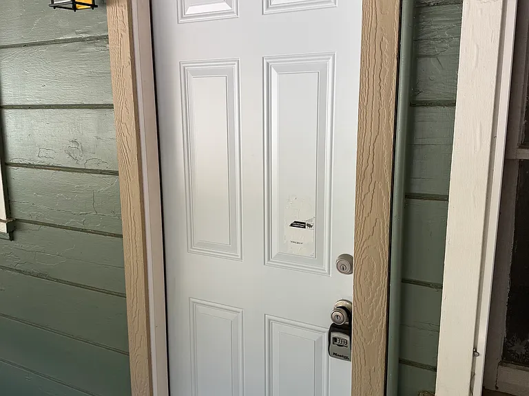 Welcome home! Come on in!