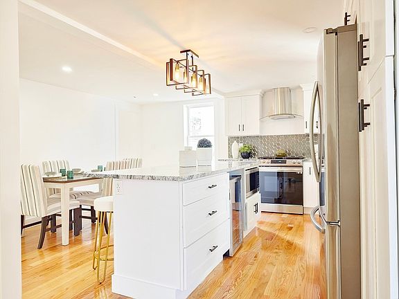 5th image of 1799 River St #1