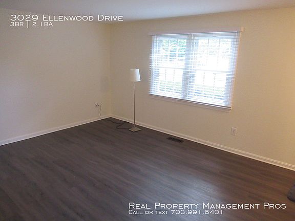 3rd image of 3029 Ellenwood Dr