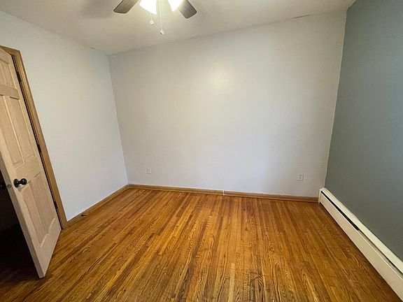 4th image of 1846 Walnut St N #4