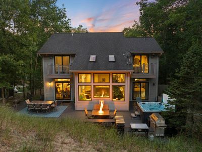 18860 Piney Point Dr, Spring Lake, MI, 49456