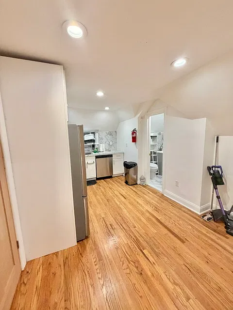 1 bed, 650 sqft, $1,695 — Photo 4