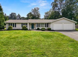 8 Montcastle Dr, Chelmsford, MA 01824
