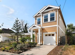 827 NE Rosa Parks Way, Portland, OR 97211