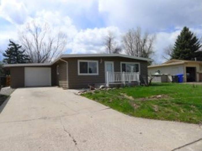 3007 N Sheridan