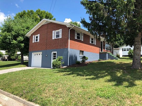 2nd image of 1290 W Spiller St