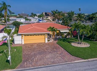 541 Crystal Dr, Madeira Beach, FL 33708