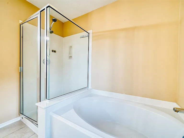 2831 Hackamore Hollow Ln — Photo 31