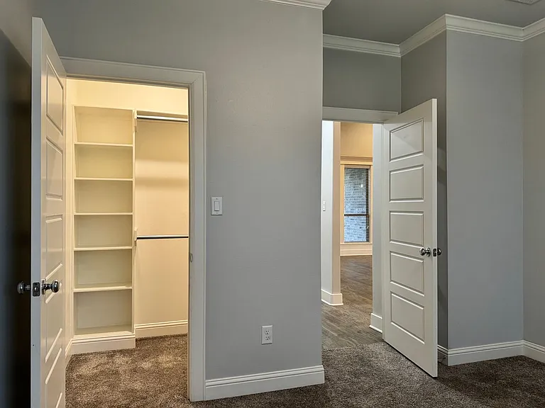 7315 Rolling Acres Pl — Photo 29