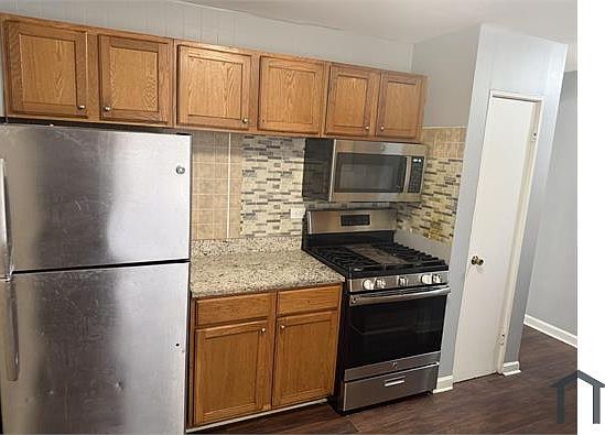 4th image of 5054 W Van Buren St APT C
