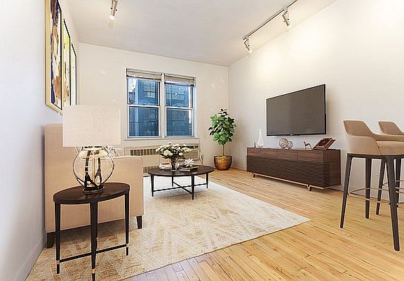 5th image of 515 E 88th St APT 4M