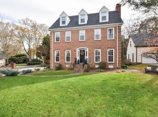 7001 Foxglove Dr, Charlotte, NC 28226