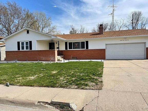 2nd image of 2421 W Phoenix Ave