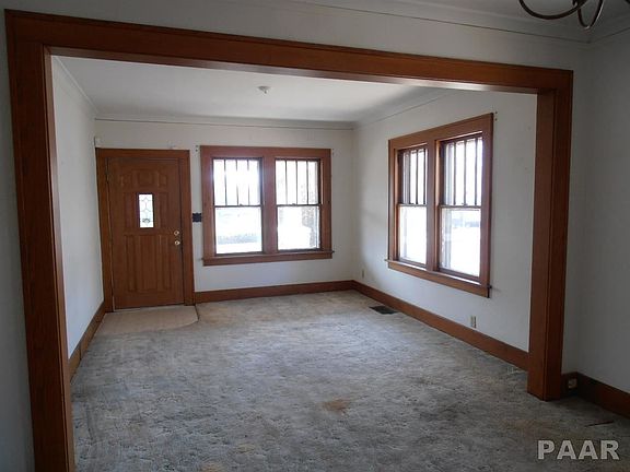 5th image of 721 E Virginia Ave