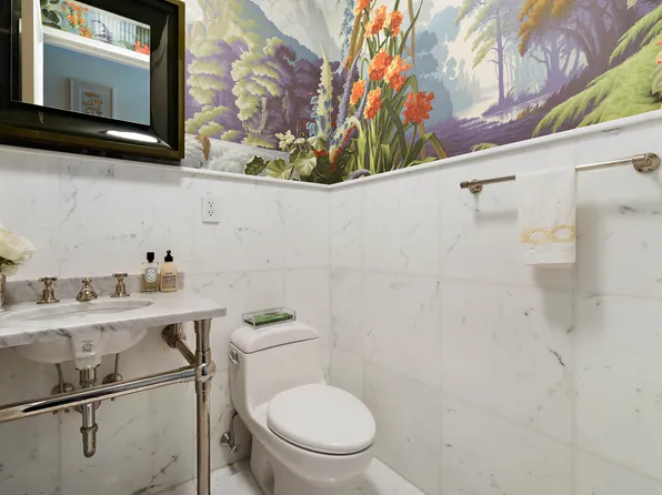 173 Macdougal Street image 17 of 18