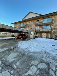 1st image of 10607 Southwest Hwy APT 1A