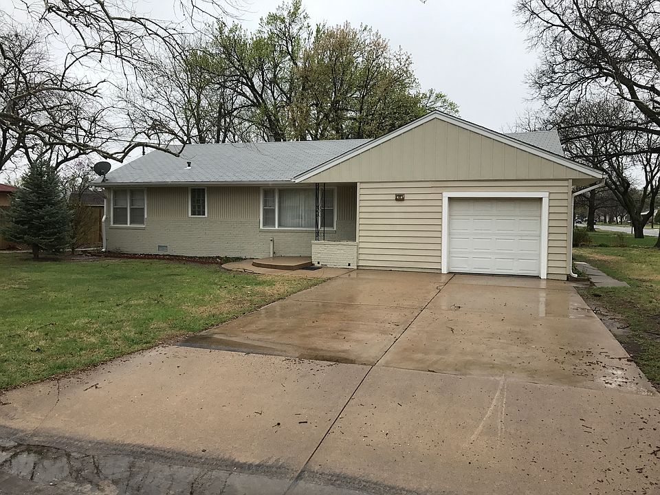 1st image of 40 Harvest Ln