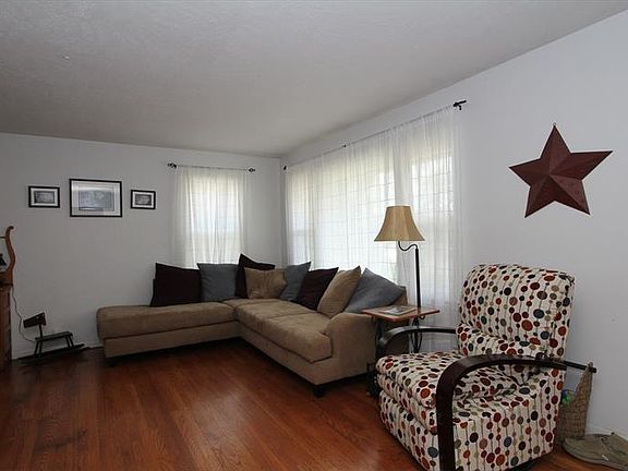 2nd image of 549 Lohnes Dr