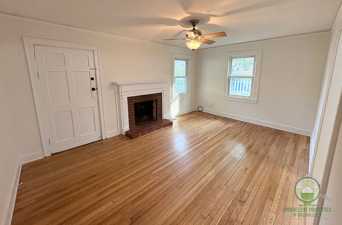 Building Photo - 209 Briarcliff Dr