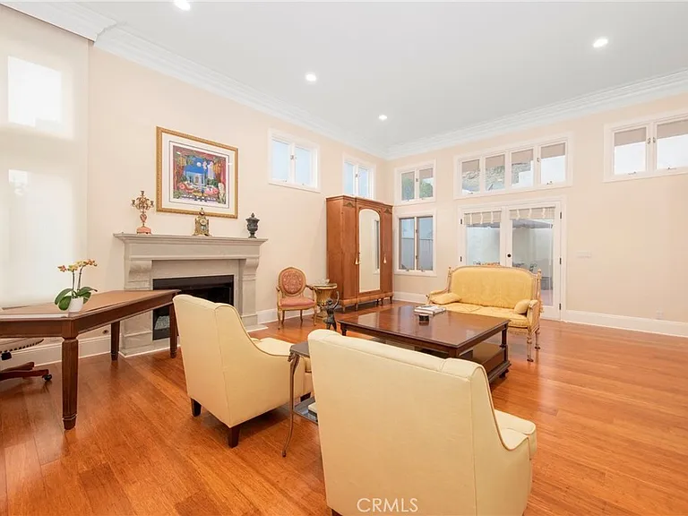 3546 Dixie Canyon Pl — Photo 17