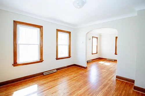 Beautifully Renovated 3BR Home! Hardwood Floors, Remodeled Kitchen, Formal Dining, CA, Basement a... — Photo 4