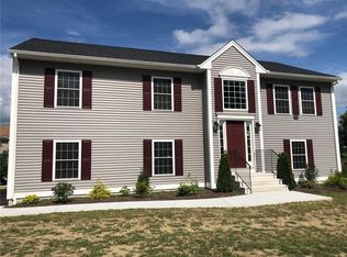 1000 Veterans Memorial Pkwy, Riverside, RI 02915