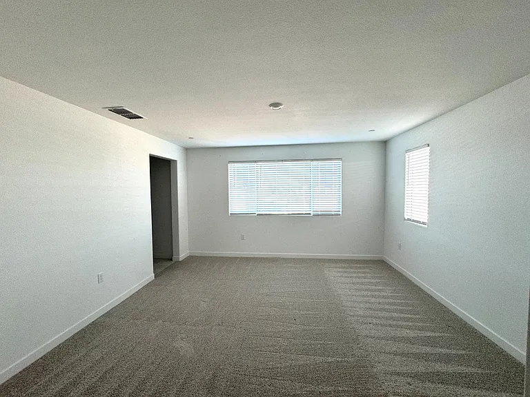 8524 Anker Way — Photo 15