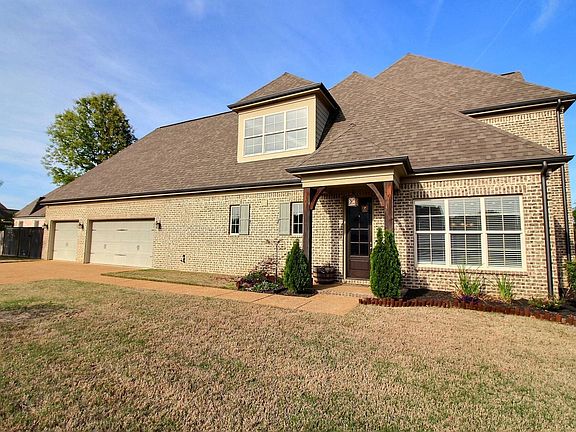 3rd image of 867 Cypress Pond Dr