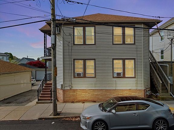 2nd image of 41 Barnes St