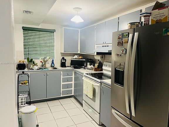 4th image of 10 NW 87th Ave APT B202
