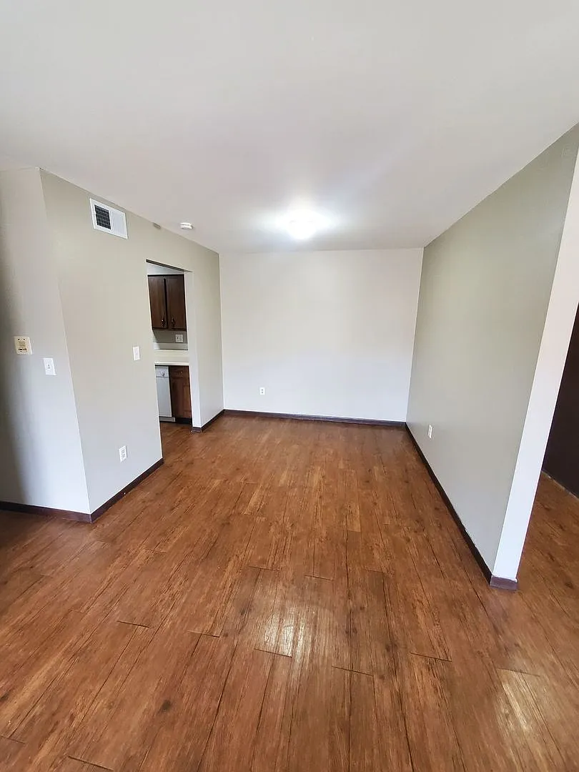 7625 W Donna Ct - 8 Unit — Photo 3
