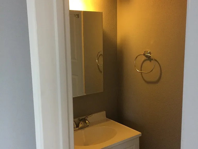 RiverSoto Apartments LLC — Photo 17