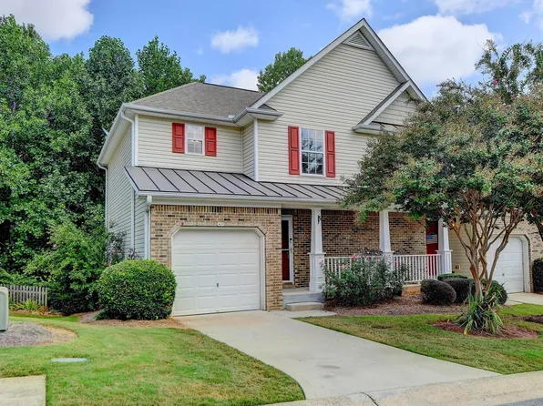 437 Red Coat Ln, Woodstock, GA 30188