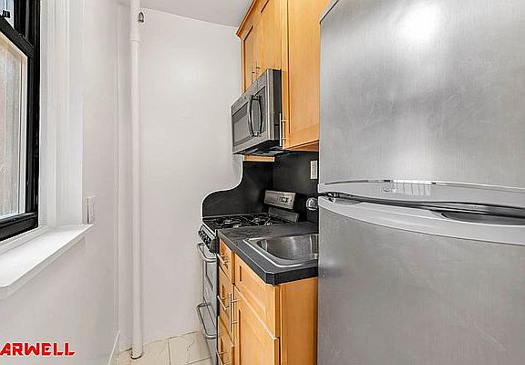 4th image of 400 E 50th St APT 5A