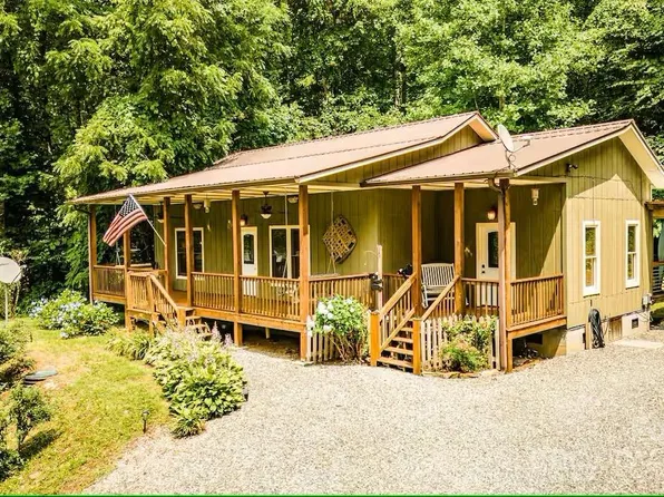 21 Sassafras Dr, Bryson City, NC 28713