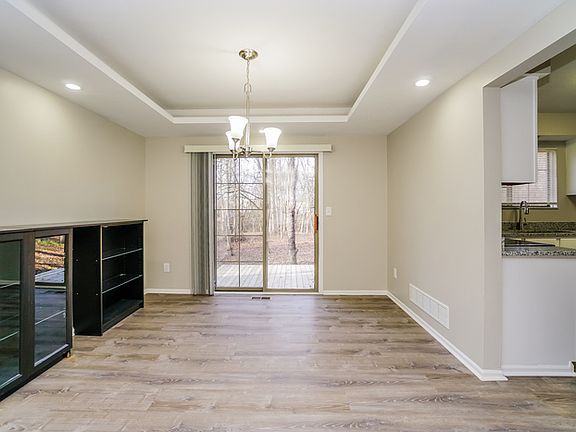 5th image of 8514 Landseer Dr