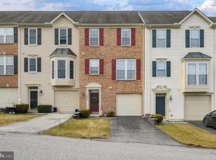 6945 S Sentinel Ln, York, PA 17403