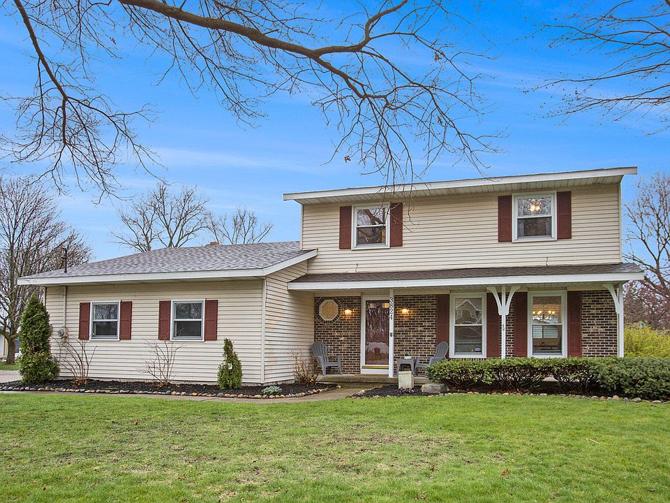 1st image of 3824 Meadowood Ln SW