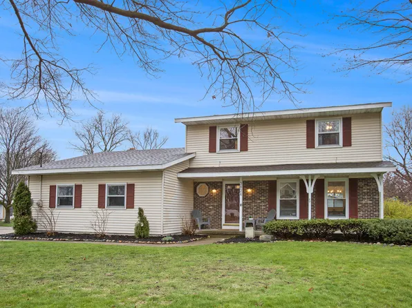 3824 Meadowood Ln SW, Grandville, MI 49418