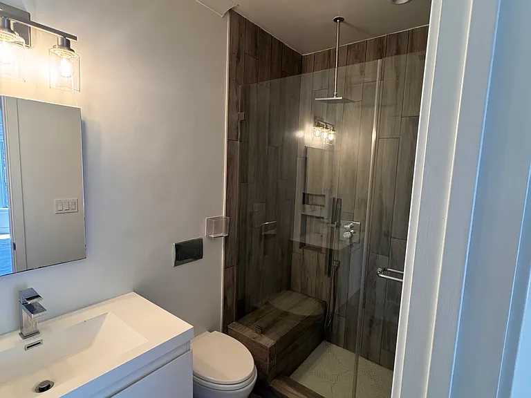 6526 San Vicente Blvd — Photo 10
