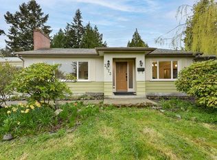 2173 Amity Dr, North Saanich, BC