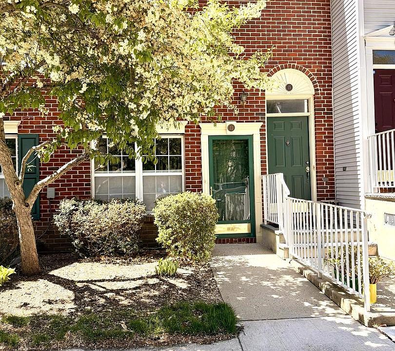 1st image of 13 Jay Ct