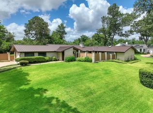 1010 Highland Dr, Palestine, TX 75801